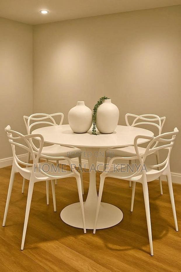 Garden Set; Luxury Round Marble Dining Table and 4 Heavy Duty Chairs
