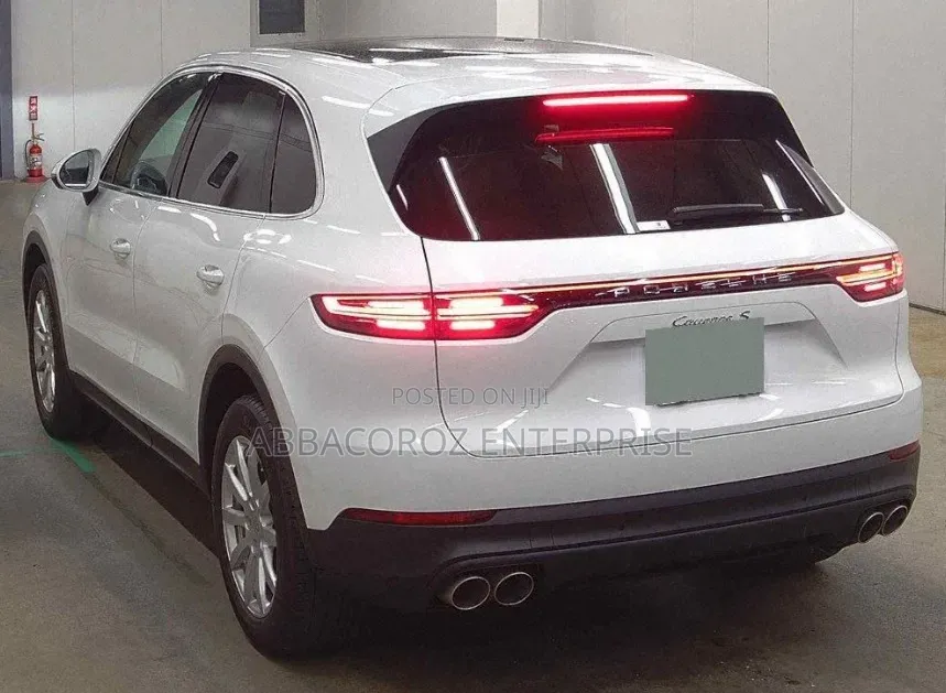 Porsche Cayenne 2019 Pearl