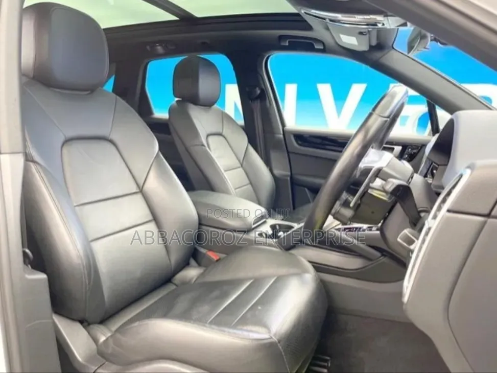 Porsche Cayenne 2019 Pearl