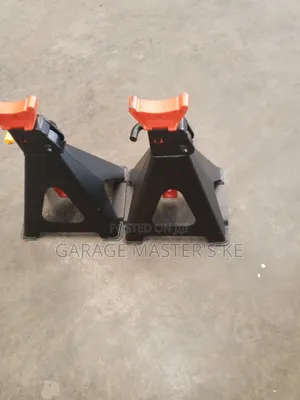 Long. Lasting 6 T Safety Stands