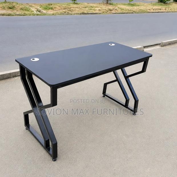 Office Desk Office Metallic Table/Modern Furniture