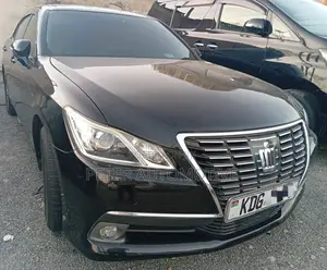 Toyota Crown 2014 Black