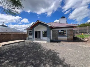 4bdrm Bungalow in Roimen, Matasia for sale