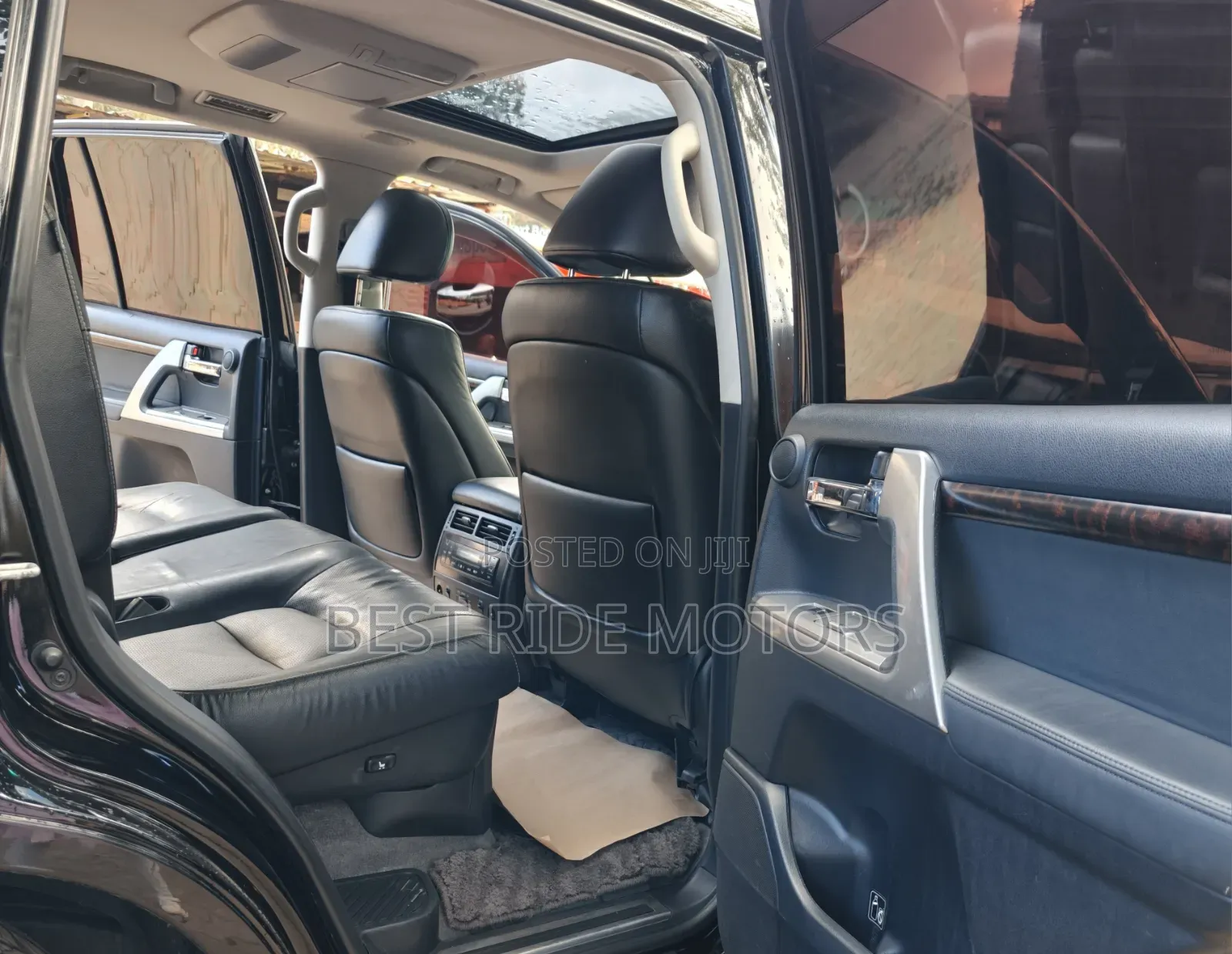 Toyota Land Cruiser 4.6 V8 ZX 2012 Black