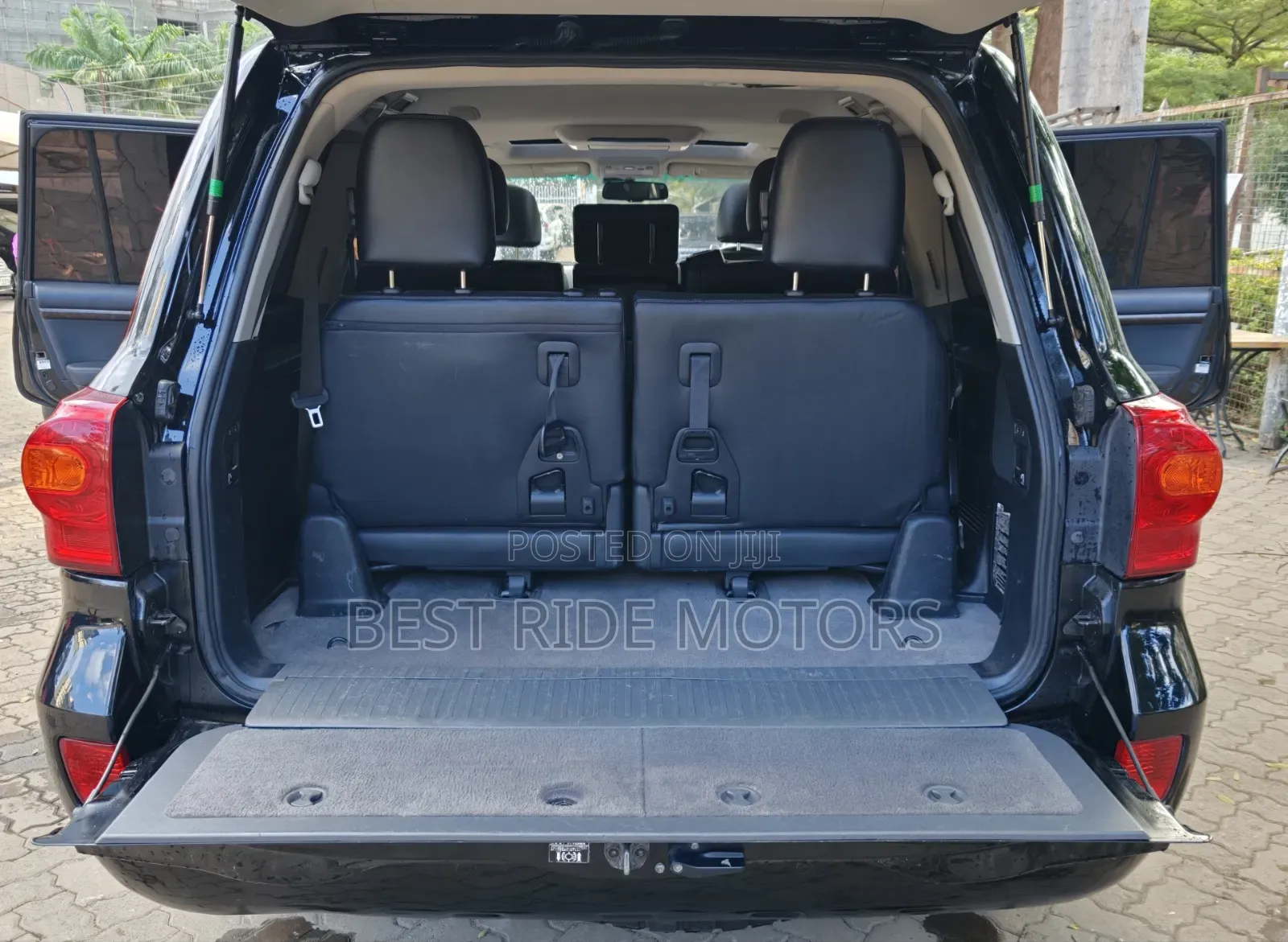 Toyota Land Cruiser 4.6 V8 ZX 2012 Black