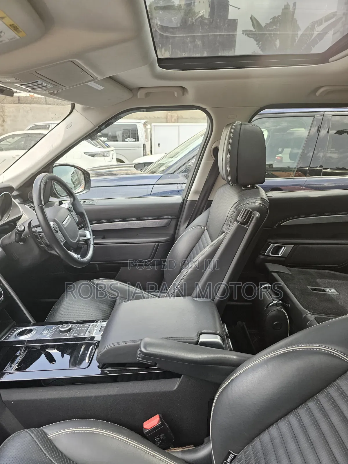 Land Rover Discovery 2018 Orange
