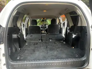 Toyota Land Cruiser Prado 2015 White