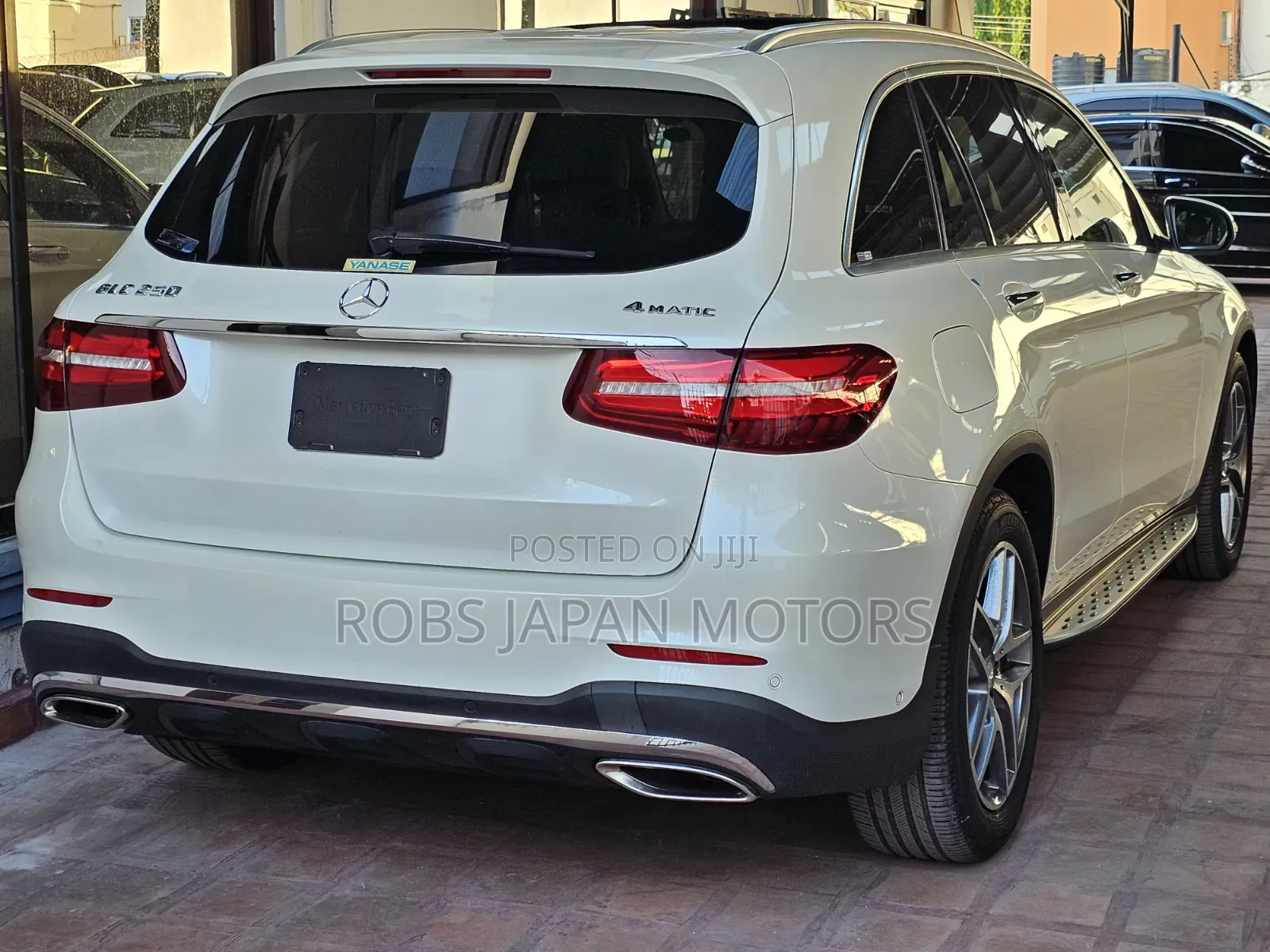 Mercedes-Benz GLC-Class 2018 Off white