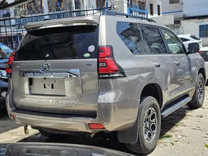 Toyota Land Cruiser Prado 2019 Gold