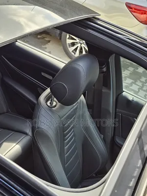 Mercedes-Benz E200 2019 Off white