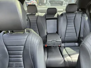 Mercedes-Benz E200 2019 Off white