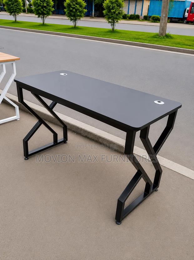 Black Office Table/Mordenly Table