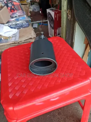 Black Exhaust Tip Top Screw to Clamp on Car Tailpipe