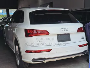 Audi Q5 2.0T Premium AWD quattro 2019 Off white