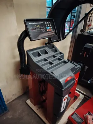 Durable Design for Heavy-Duty Daily Use Wheel Balancer S828 Machine