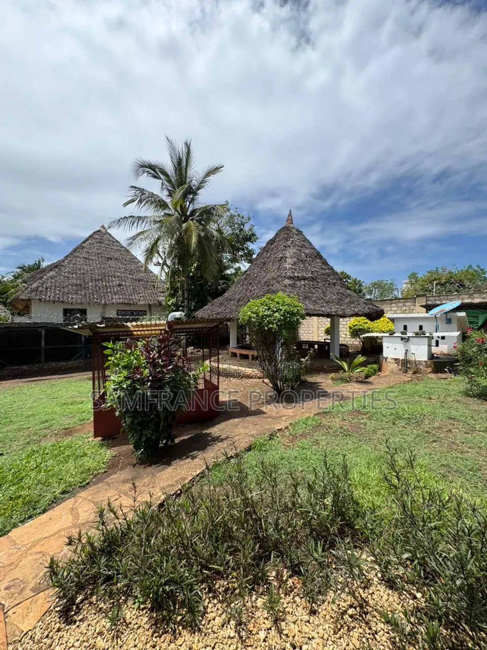 5bdrm Villa in Opposite Almanara, Diani for rent