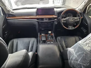 Lexus LX 2018 Matt Black