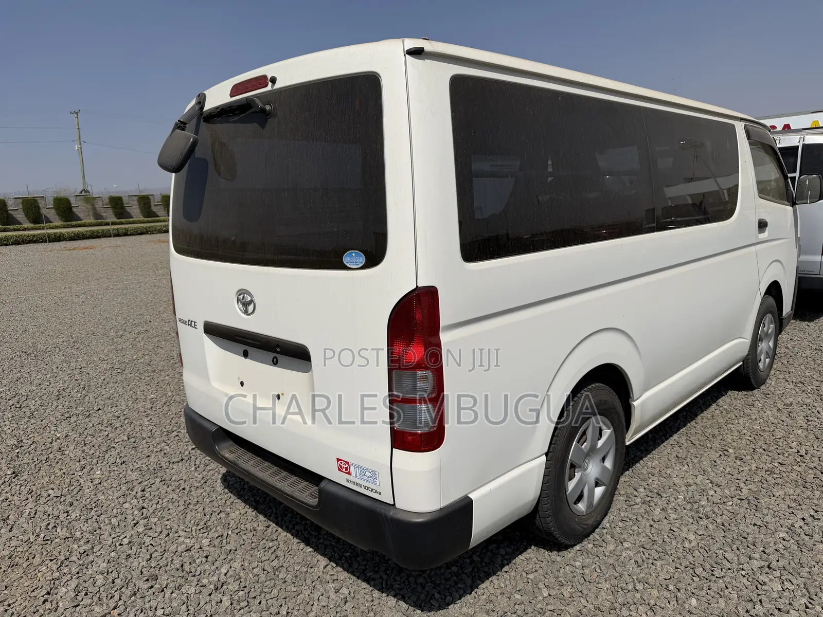 Toyota HiAce 2019 White