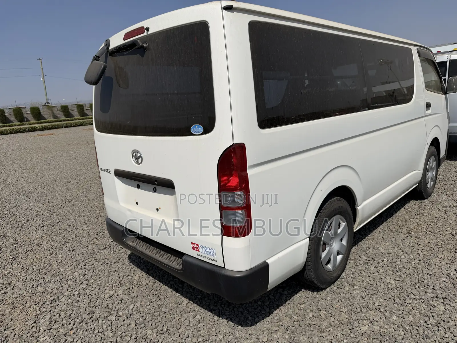 Toyota HiAce 2019 White