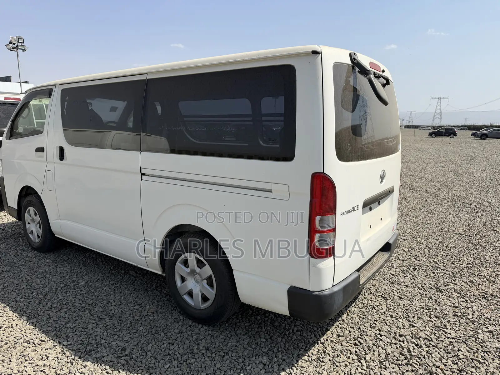 Toyota HiAce 2019 White