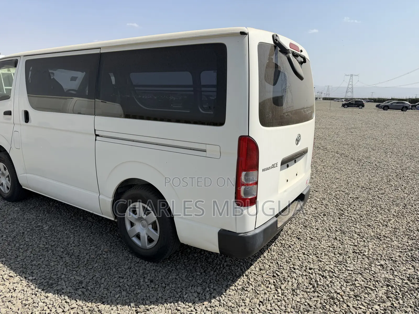 Toyota HiAce 2019 White