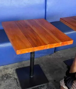 Wooden Metallic Restaurants Square Tables