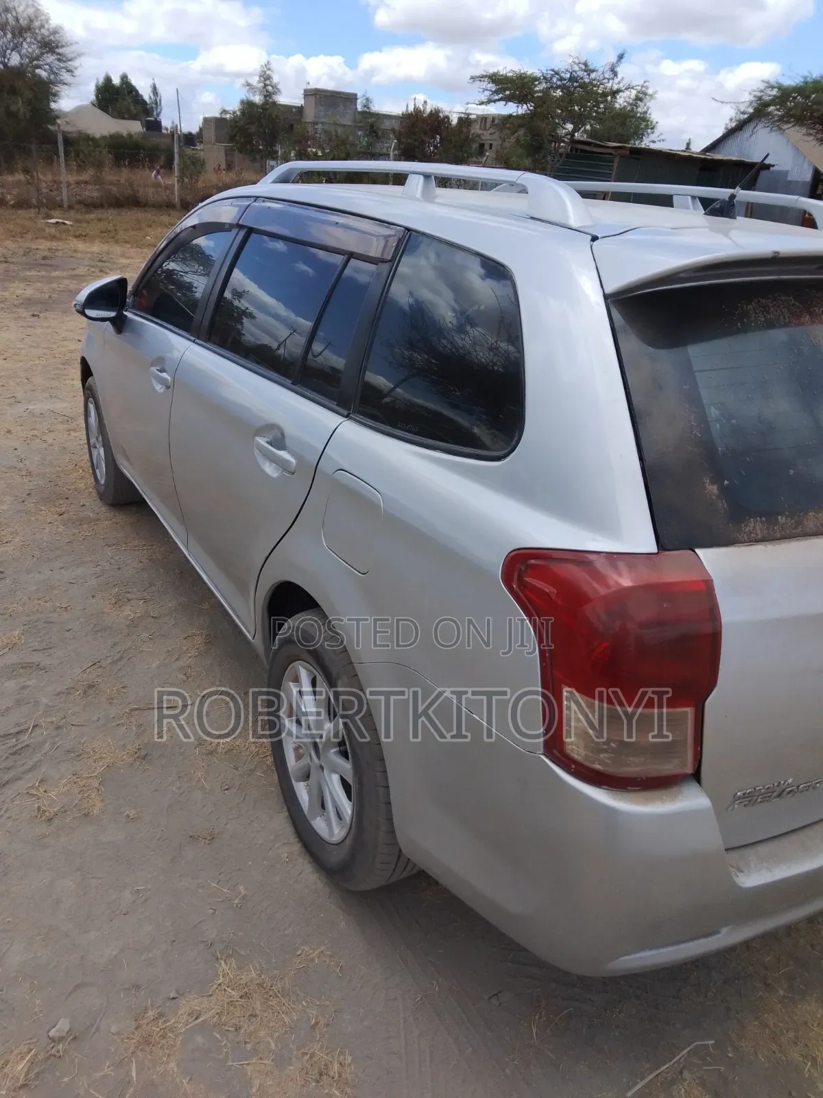 Toyota Corolla Fielder 2013 Silver