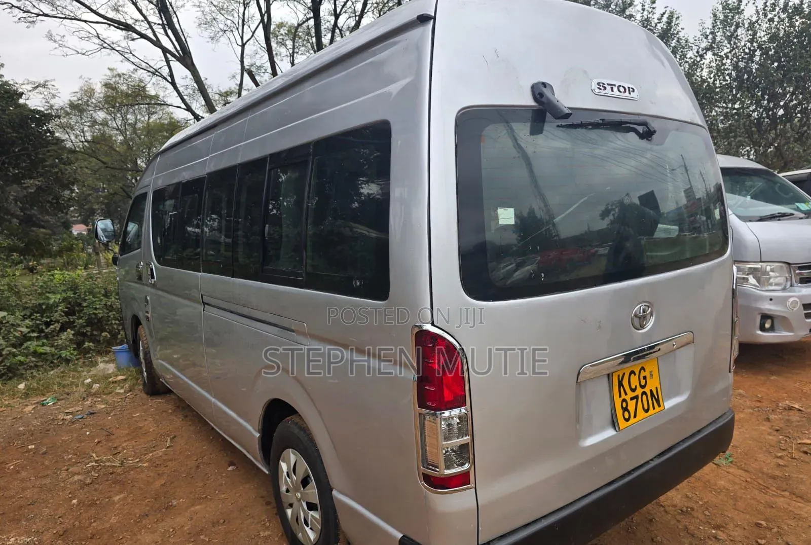 Toyota HiAce 2010 Silver