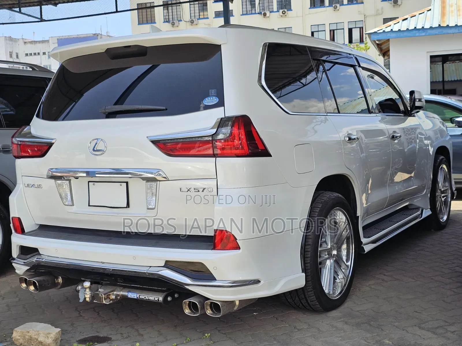 Lexus LX 2018 Off white