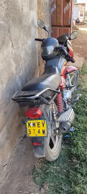 TVS HLX Plus ES 2018 Red