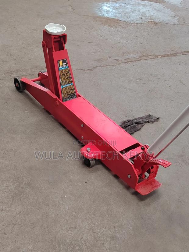 Wide and Stable Base Heavy Works 5tns Trolley Jack Sunshine Italy - thumbnail 3
