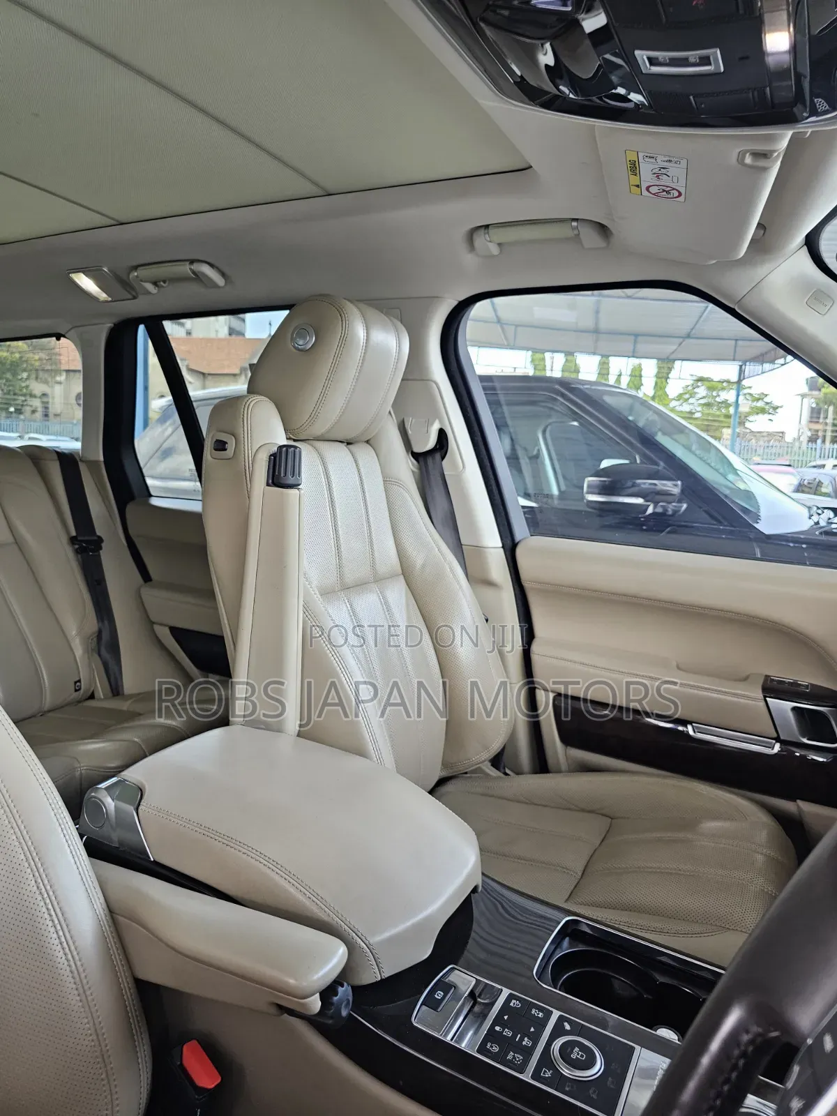 Land Rover Range Rover Vogue 2017 Gold