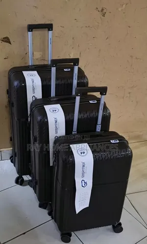 Black Rubber Suitcase Set 3 in 1