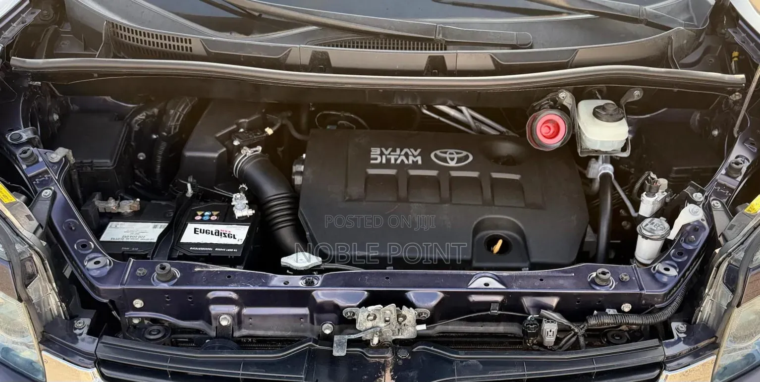 Toyota Voxy 2008 Gray
