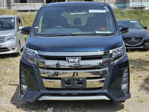 Toyota Noah 2019 Teal