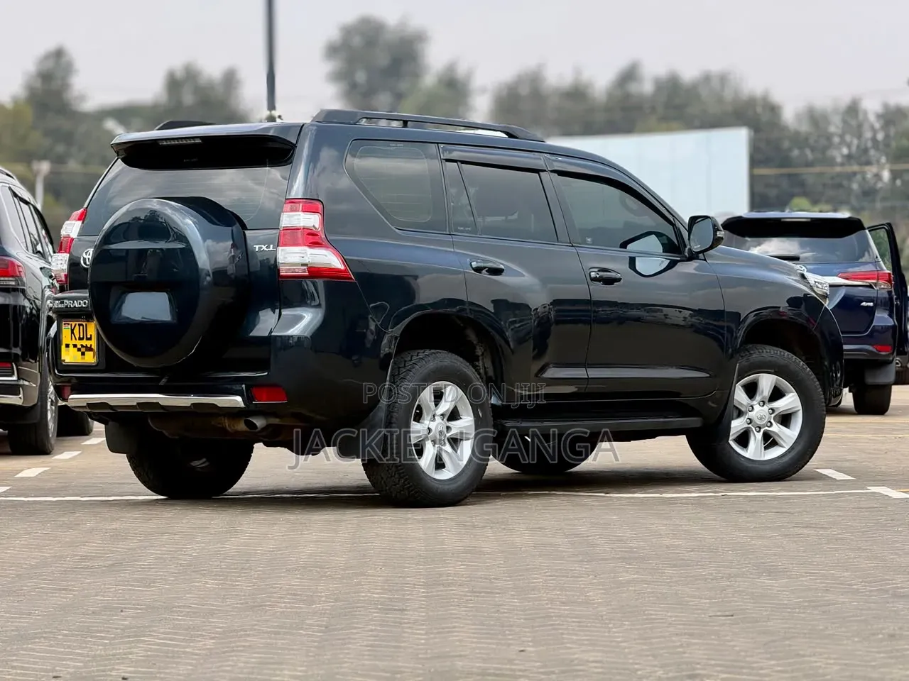 Toyota Land Cruiser Prado 2010 Black