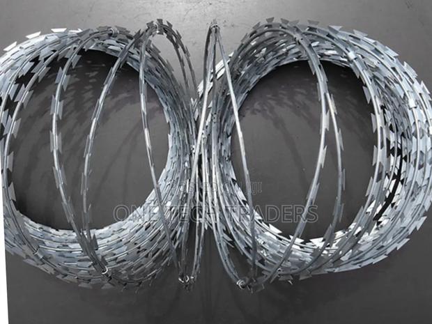 Razor Wire Galvanized - thumbnail 2