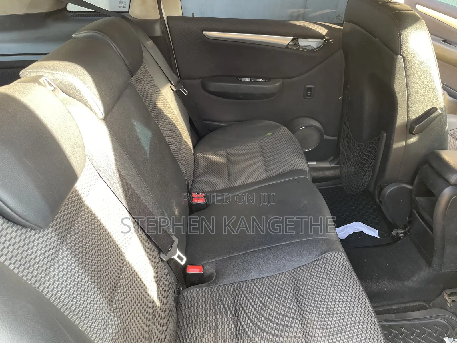 Mercedes-Benz B-Class B180 Petrol 2011 White