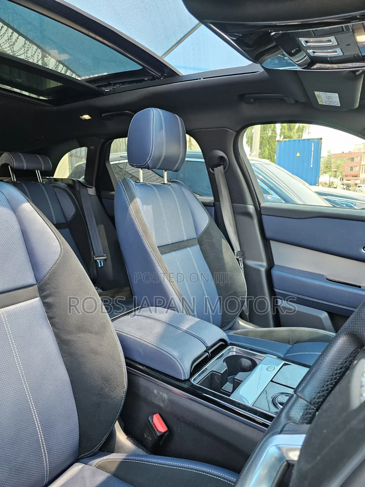 Land Rover Range Rover Velar 2019 Gold