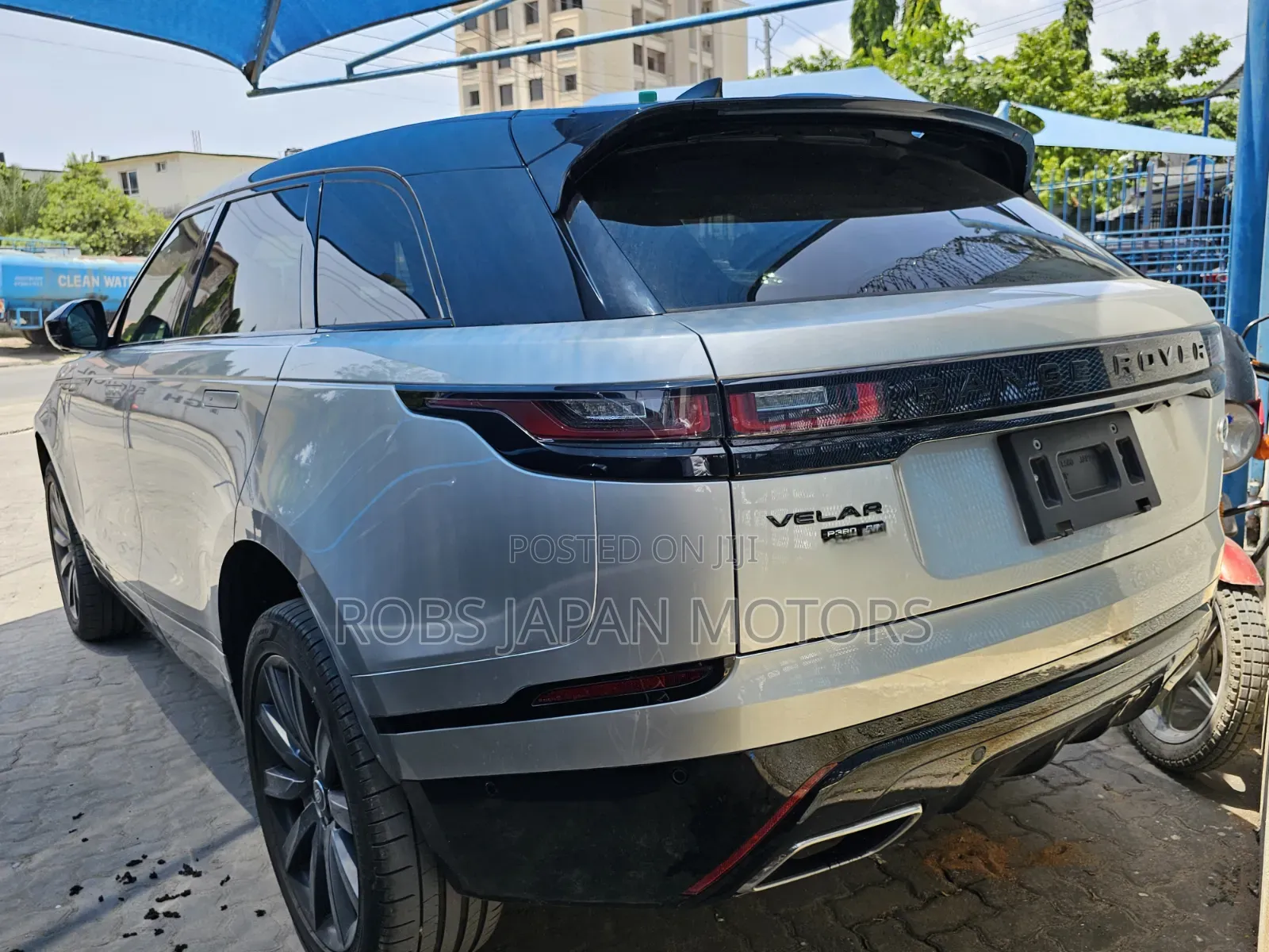 Land Rover Range Rover Velar 2019 Gold