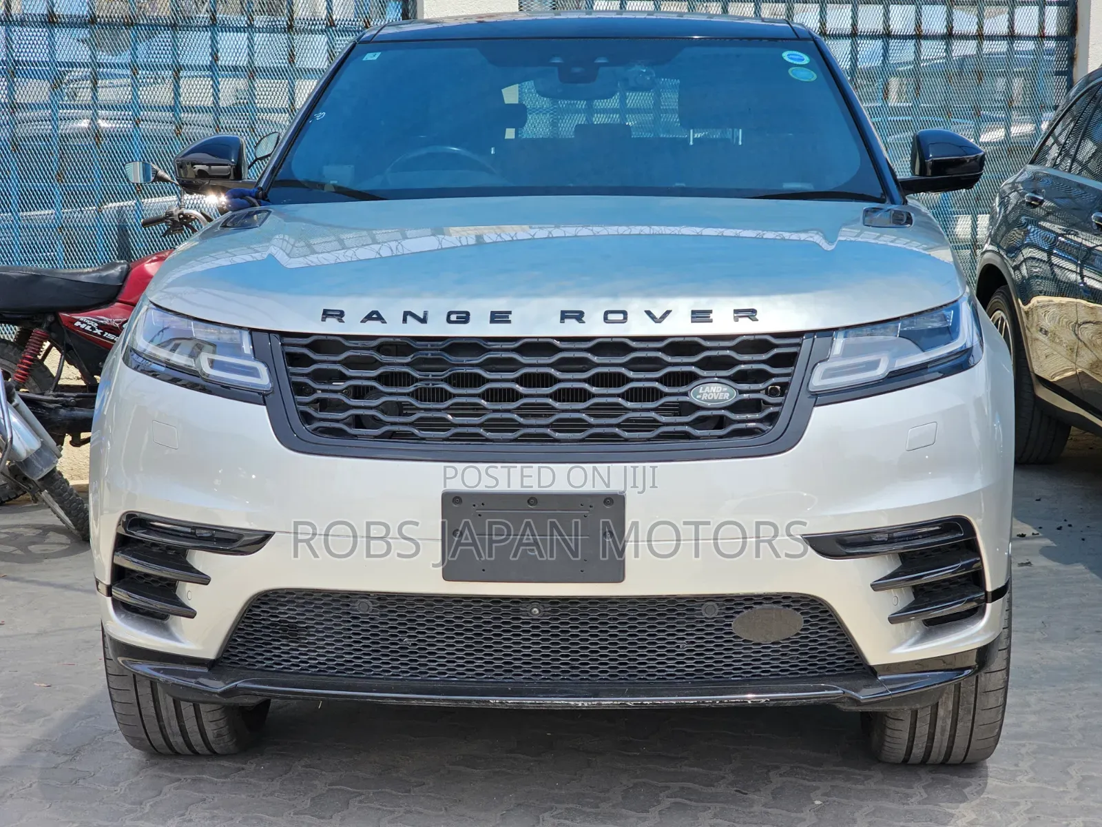 Land Rover Range Rover Velar 2019 Gold