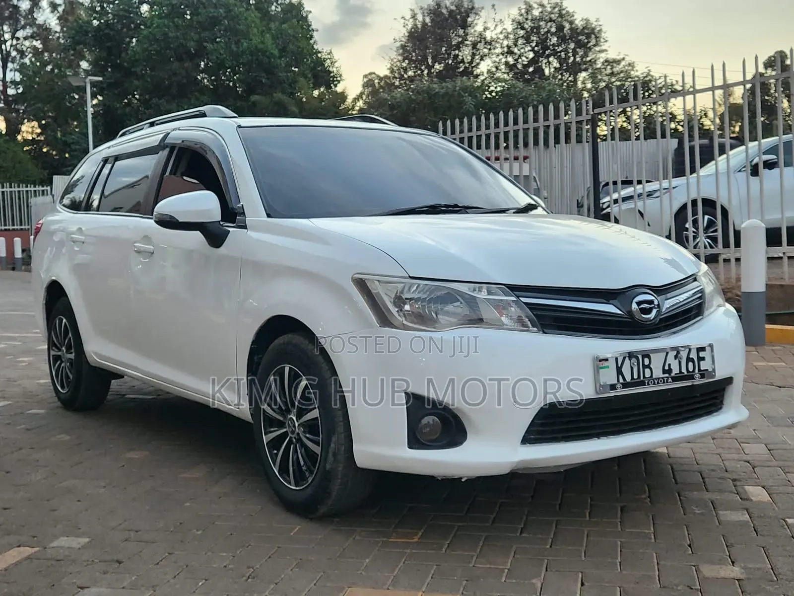 Toyota Corolla Fielder 2013 Pearl