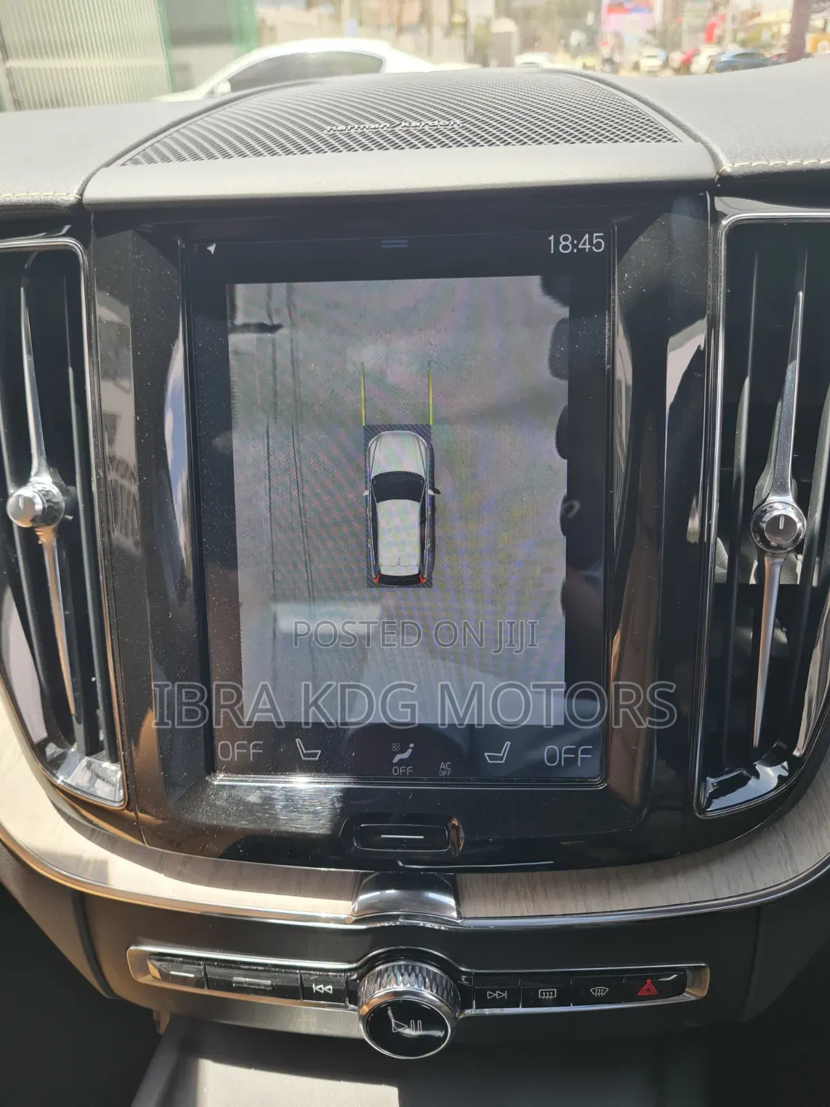 Volvo XC60 T5 Momentum AWD 2019 Silver
