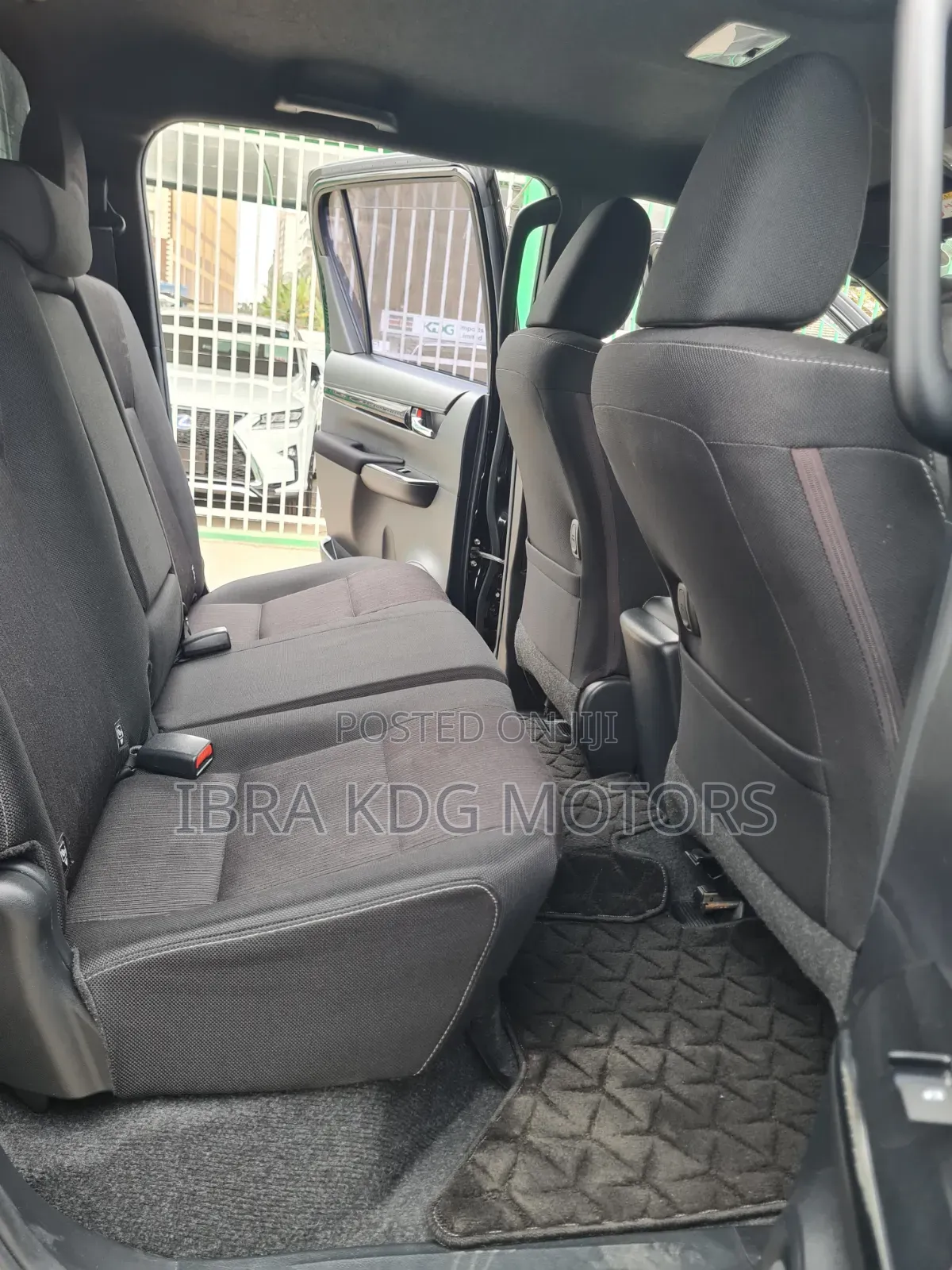 Toyota Hilux 2019 Black