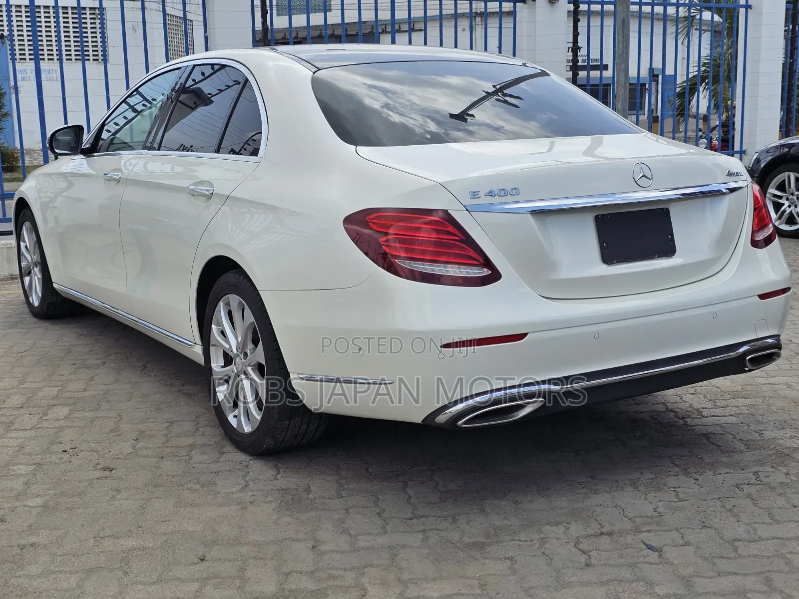 Mercedes-Benz E400 2018 Off white