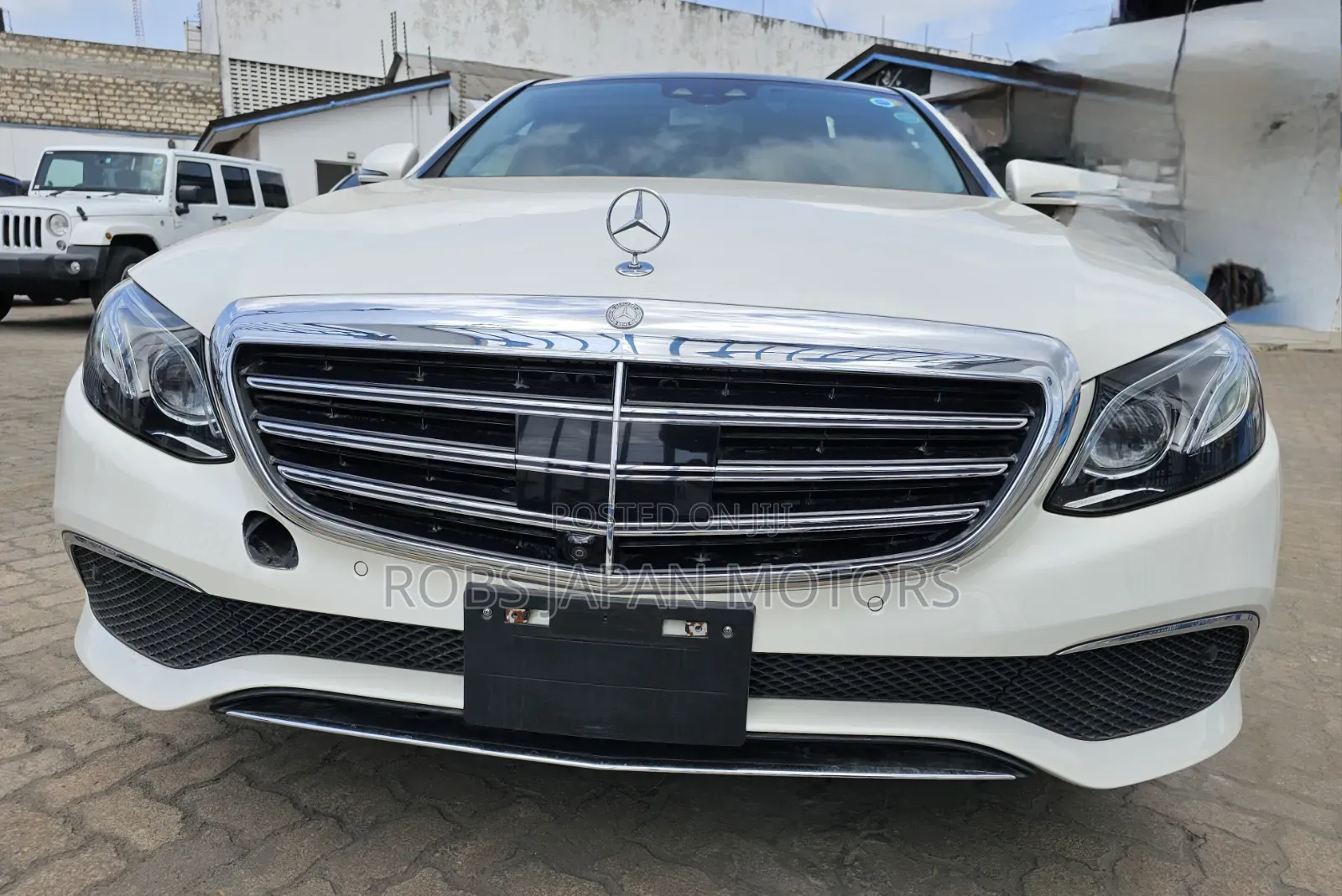 Mercedes-Benz E400 2018 Off white