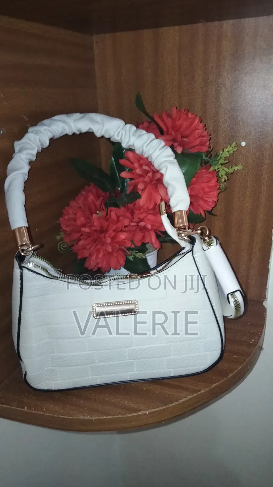 Shoulder Bag for Keeps