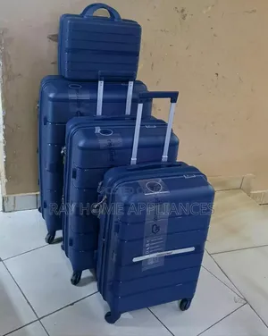 Size 1 4 in 1 Luxurious Unbreakable Suitcase Set