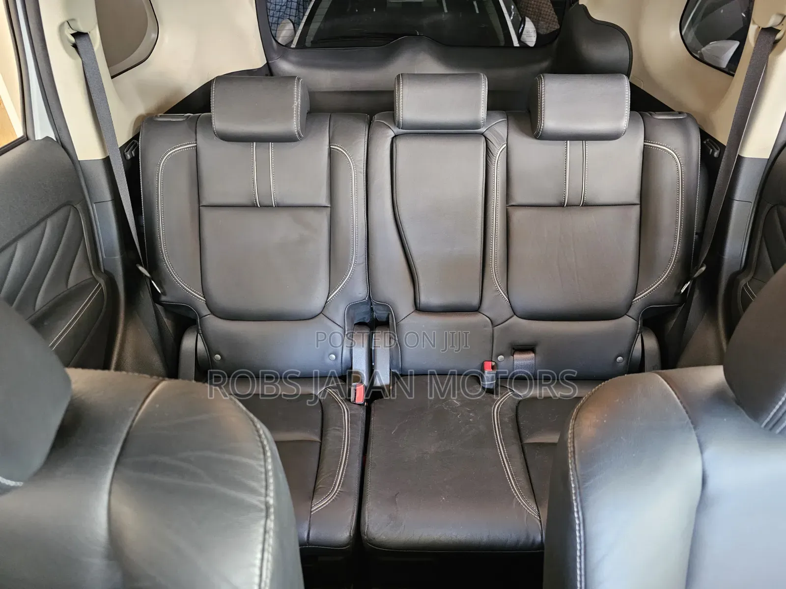 Mitsubishi Outlander 2019 Off white