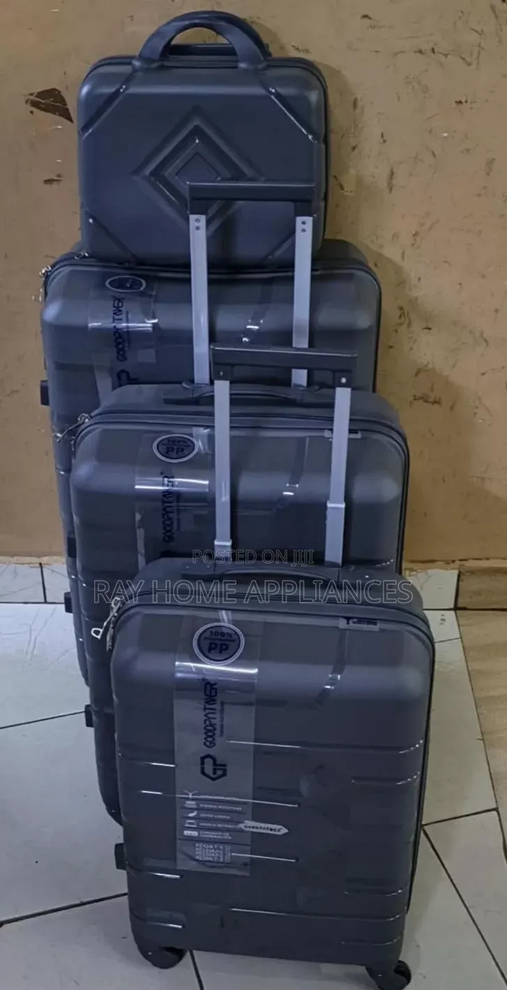 Size 2 4 in 1 Suitcase Set